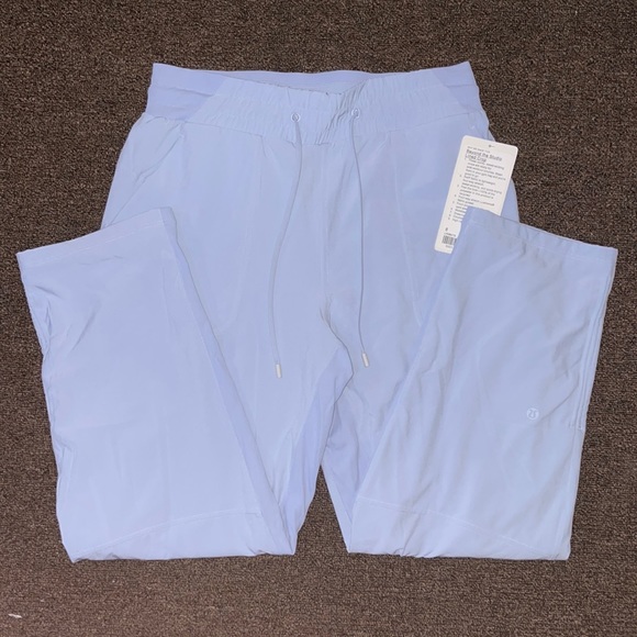 Lululemon Joggers - Beyond the Studio light blue - Picture 1 of 4